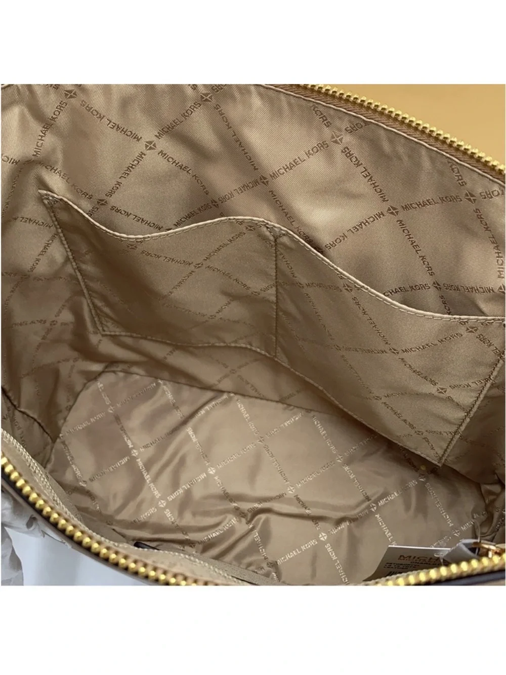 MICHAEL KORS CHARLOTTE LARGE TOP ZIP TOTE SHOULDER BAG CAMEL COLOR